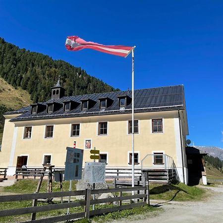 Sankt Sigmund im Sellrain Alpengasthof Luesens - Bergsteigerhaus מראה חיצוני תמונה